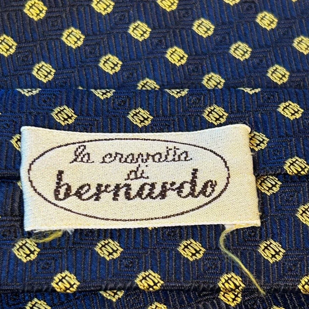 La‎ Cravatta di Bernardo Silk Necktie Navy Blue Yellow Pattern Men's Tie